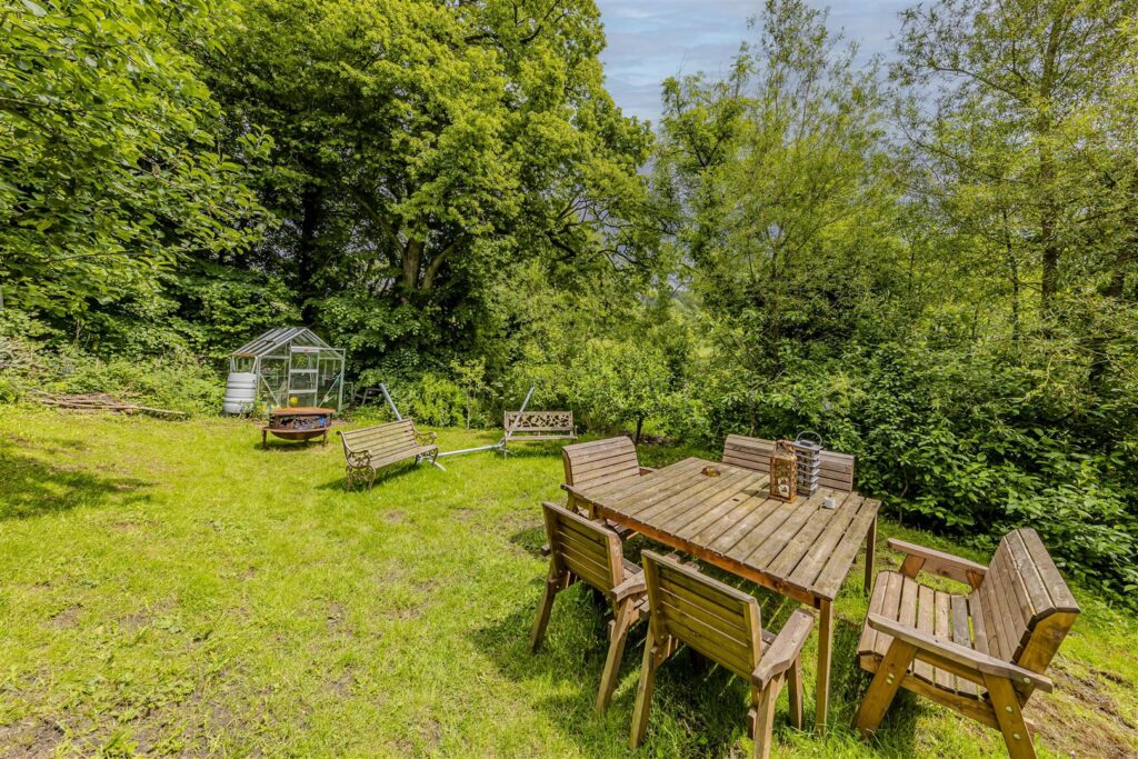 Butts Road, Ashover, Derbyshire, S45 0HW