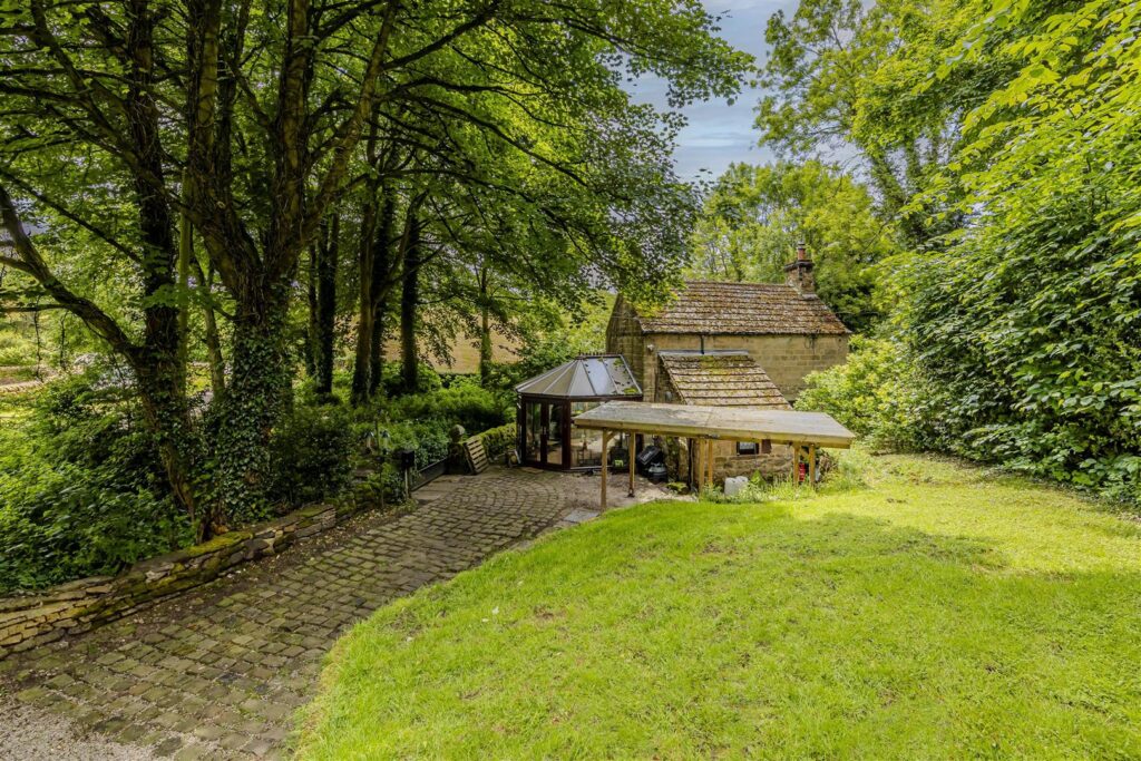 Butts Road, Ashover, Derbyshire, S45 0HW