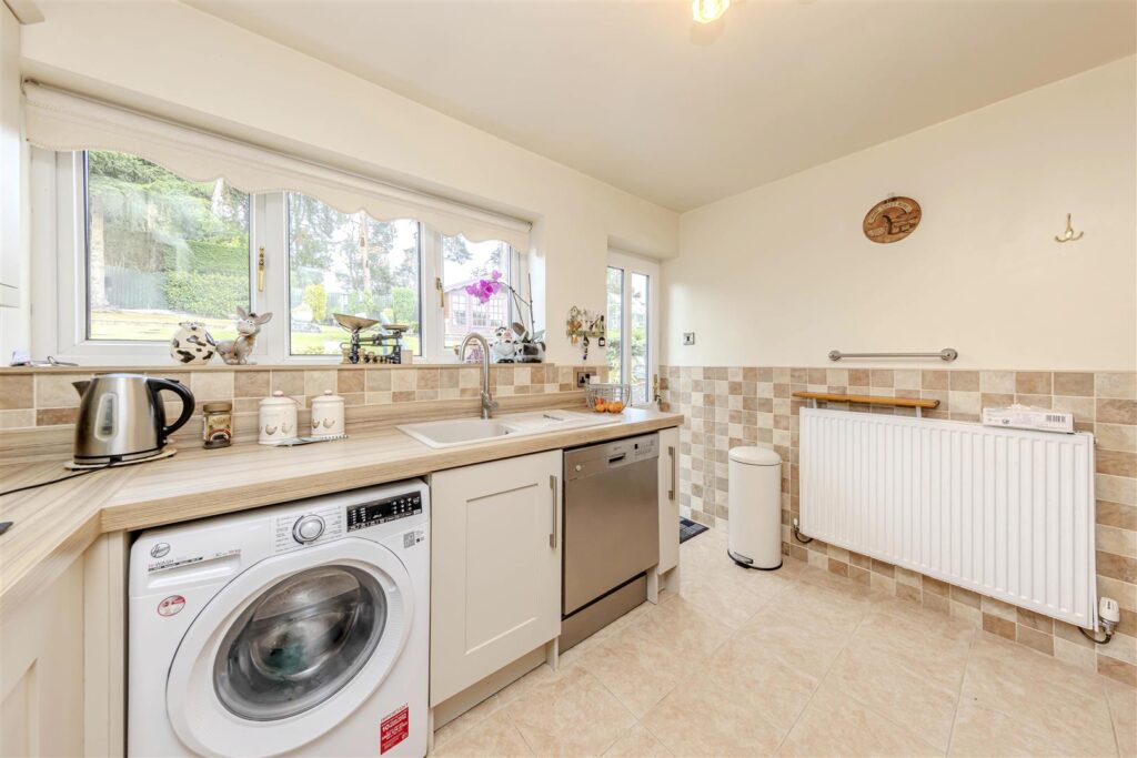 Birchall Close, Leek, Staffordshire, ST13 5RQ