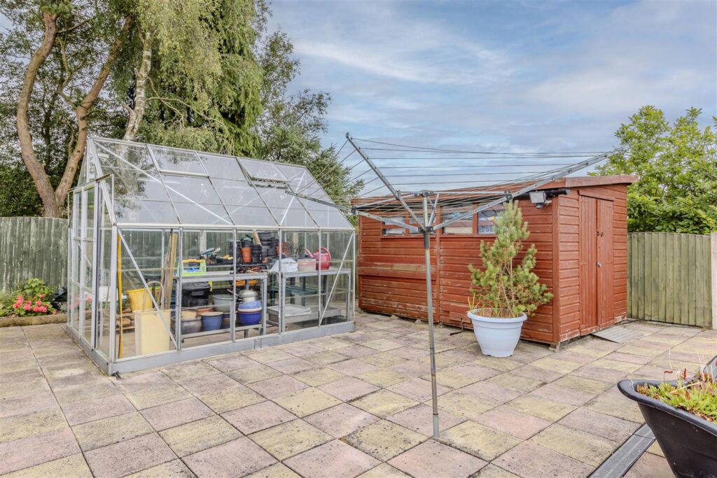 Birchall Close, Leek, Staffordshire, ST13 5RQ