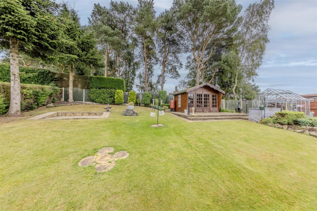 Birchall Close, Leek, Staffordshire, ST13 5RQ