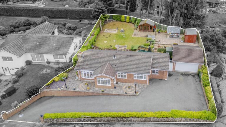 Birchall Close, Leek, Staffordshire, ST13 5RQ