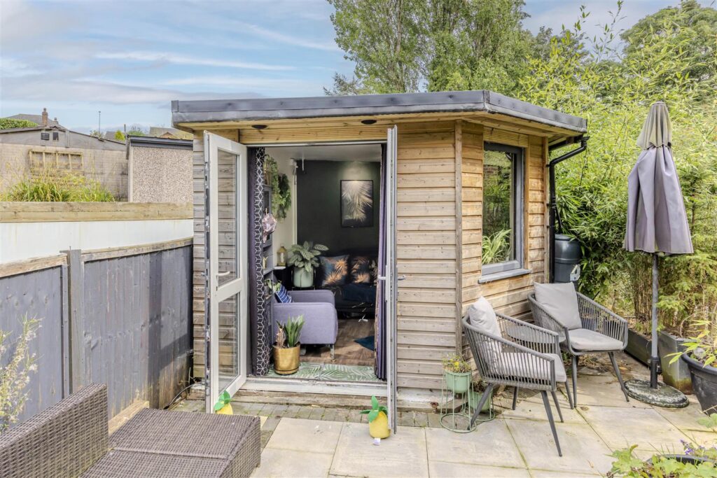 Meadow Close, Leek, Staffordshire, ST13 5TX