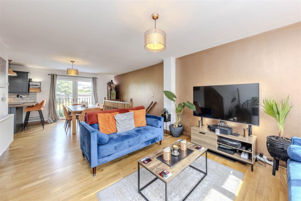 Meadow Close, Leek, Staffordshire, ST13 5TX