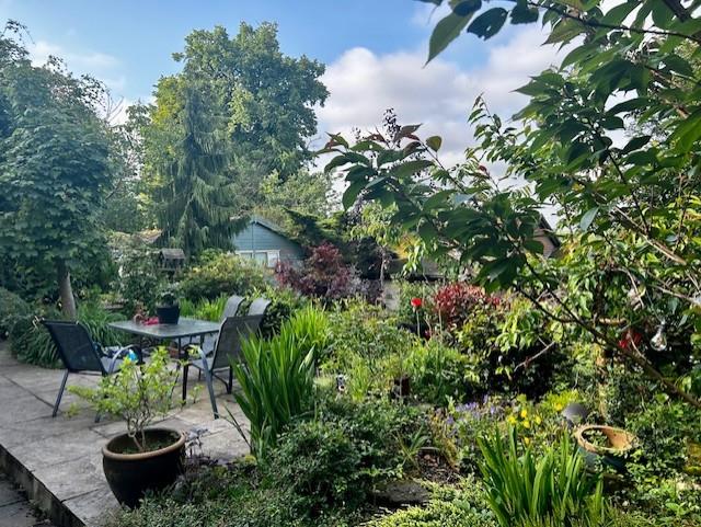 Leek Road, Longsdon, Staffordshire, ST9 9QF