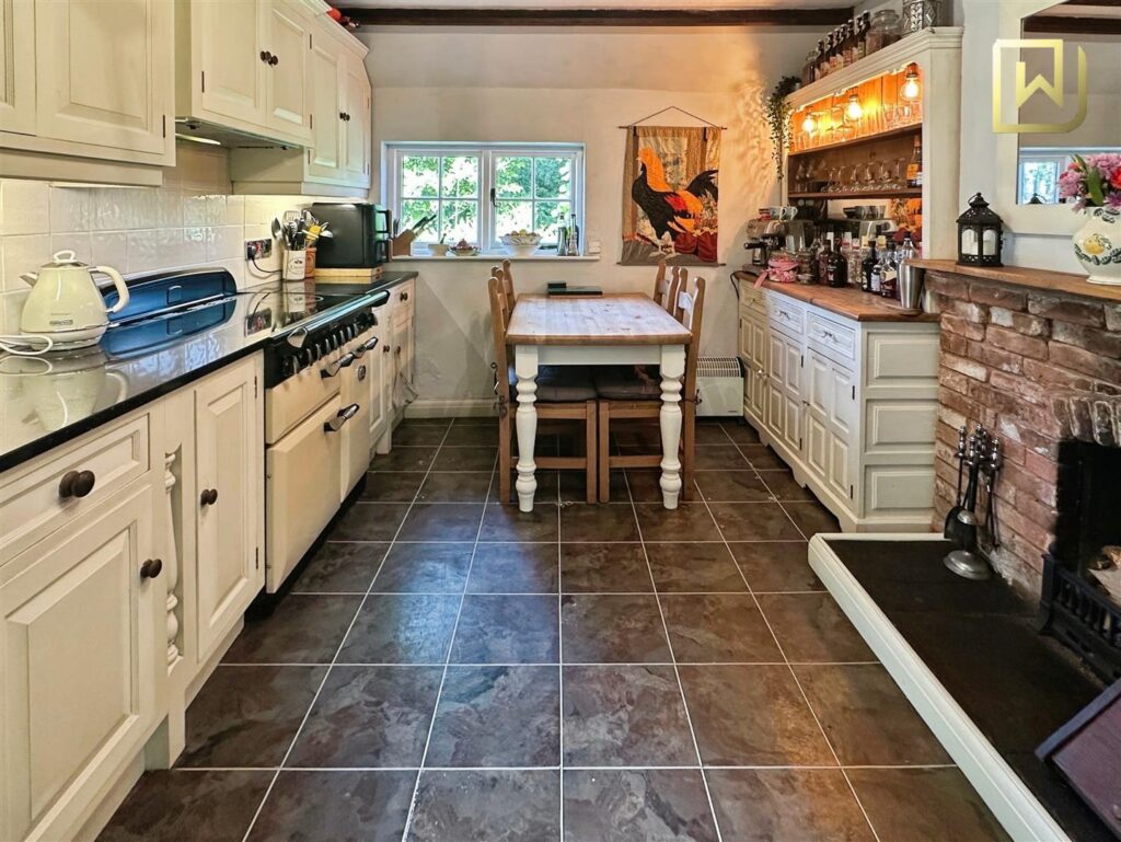 Hollow Lane, Cheddleton, ST13 7HP
