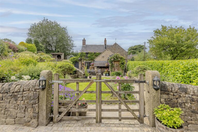Douse Lane, Onecote, Nr Leek, Staffordshire, ST13 7RU