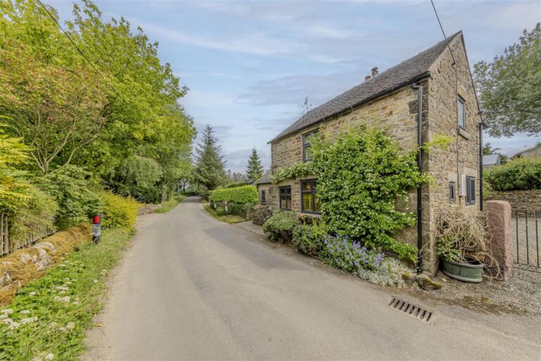 Douse Lane, Onecote, Nr Leek, Staffordshire, ST13 7RU