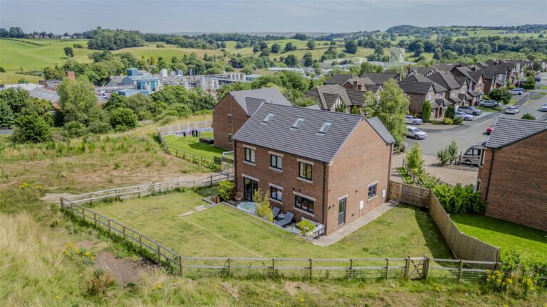 Cheddleton Park Avenue, Cheddleton, Staffordshire, ST13 7NS