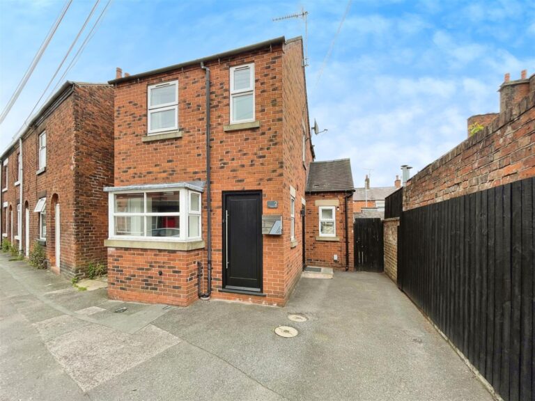 Garden Street, Leek, Staffordshire, ST13 8DZ