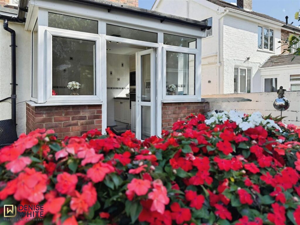 Gladstone Street, Basford, Stoke-On-Trent, ST4 6JF