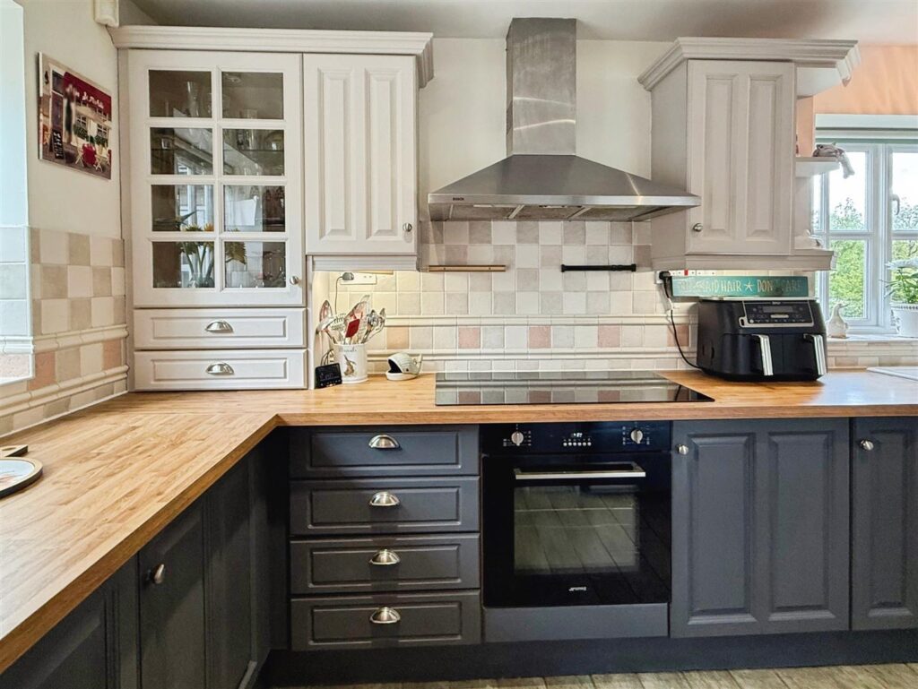 Manifold Close, Waterhouses, Staffordshire, ST10 3HH