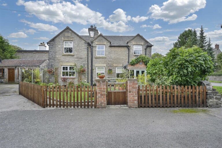 Leek Road, Waterhouses, Staffordshire, ST10 3HN