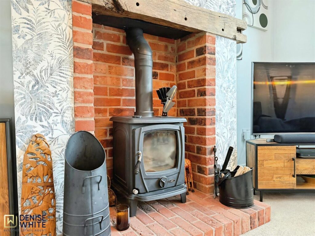 The Oaks, Cheadle Road, Cheddleton, Leek, Staffordshire,ST13 7BH