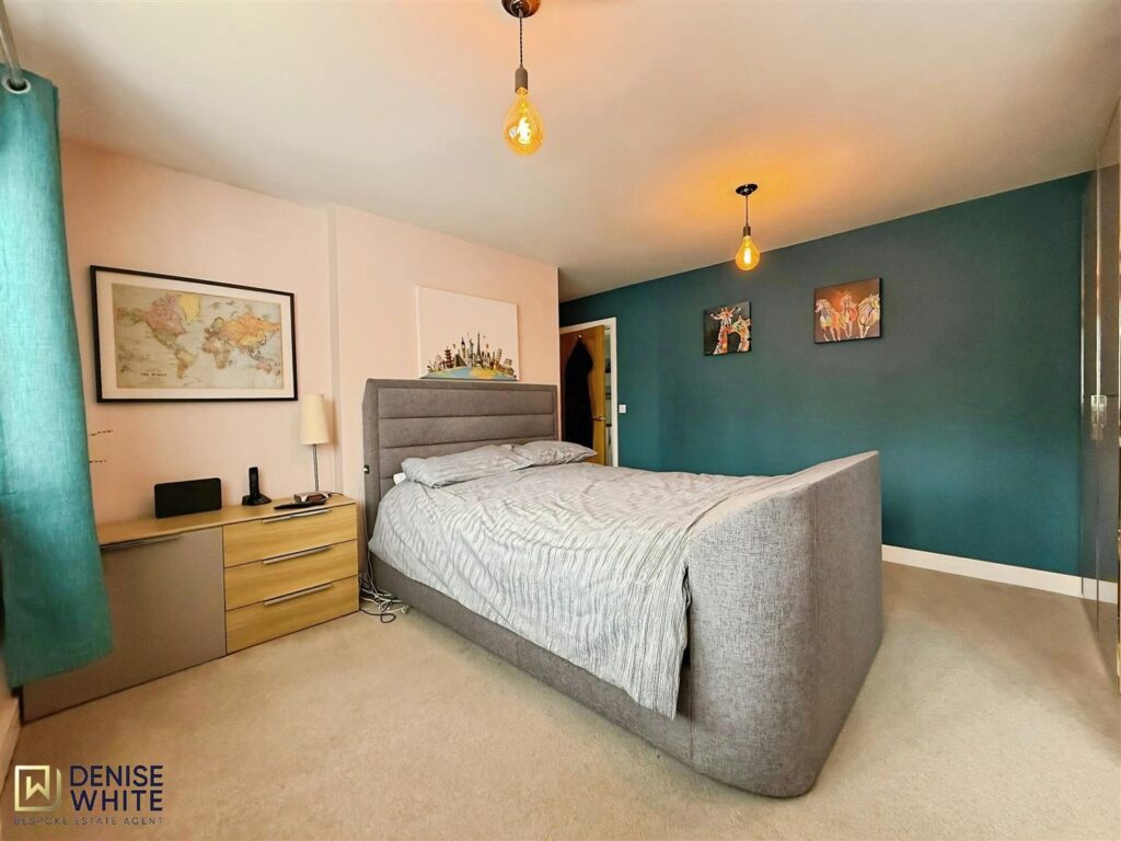The Oaks, Cheadle Road, Cheddleton, Leek, Staffordshire,ST13 7BH