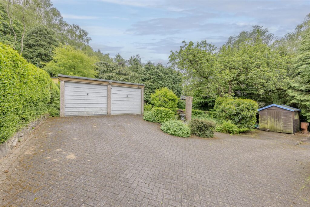 Sutherland Road, Longsdon, Staffordshire, ST9 9QD