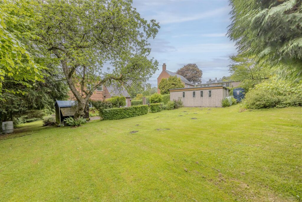 Sutherland Road, Longsdon, Staffordshire, ST9 9QD