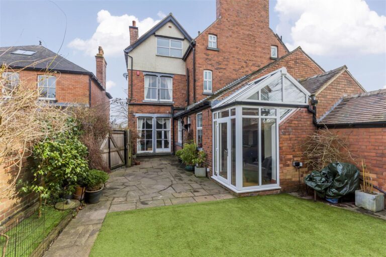 Spencer Avenue, Leek, Staffordshire, ST13 5PA
