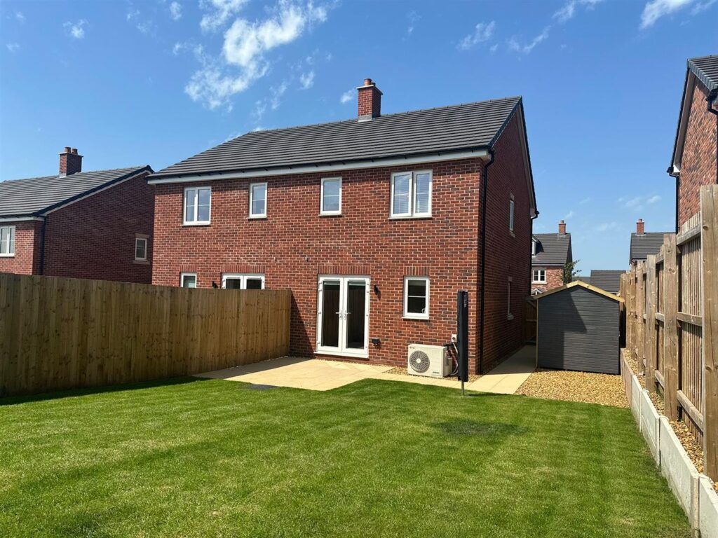 Rookery Close, Upper Tean, Staffordshire, ST10 4FS