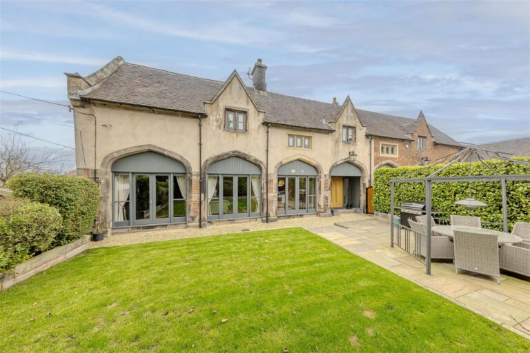 Knypersley Hall, Knypersley, Staffordshire, ST8 7AN