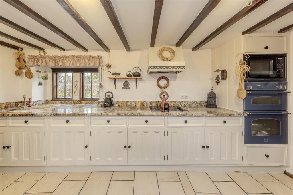 Butterton, Staffordshire, ST13 7SY