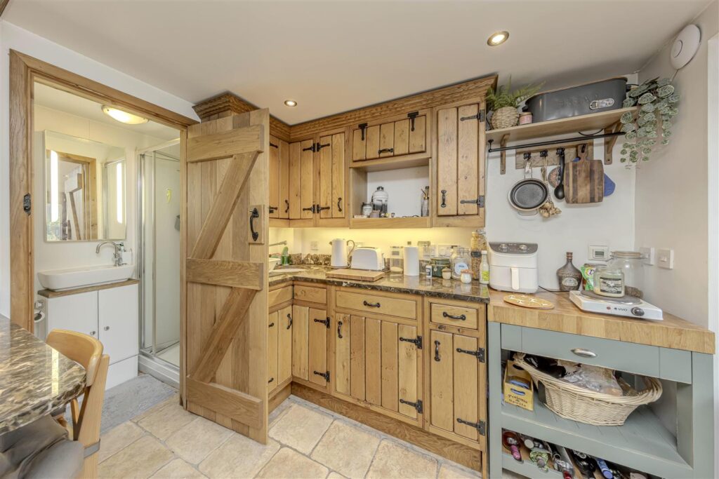 Butterton, Staffordshire, ST13 7SY