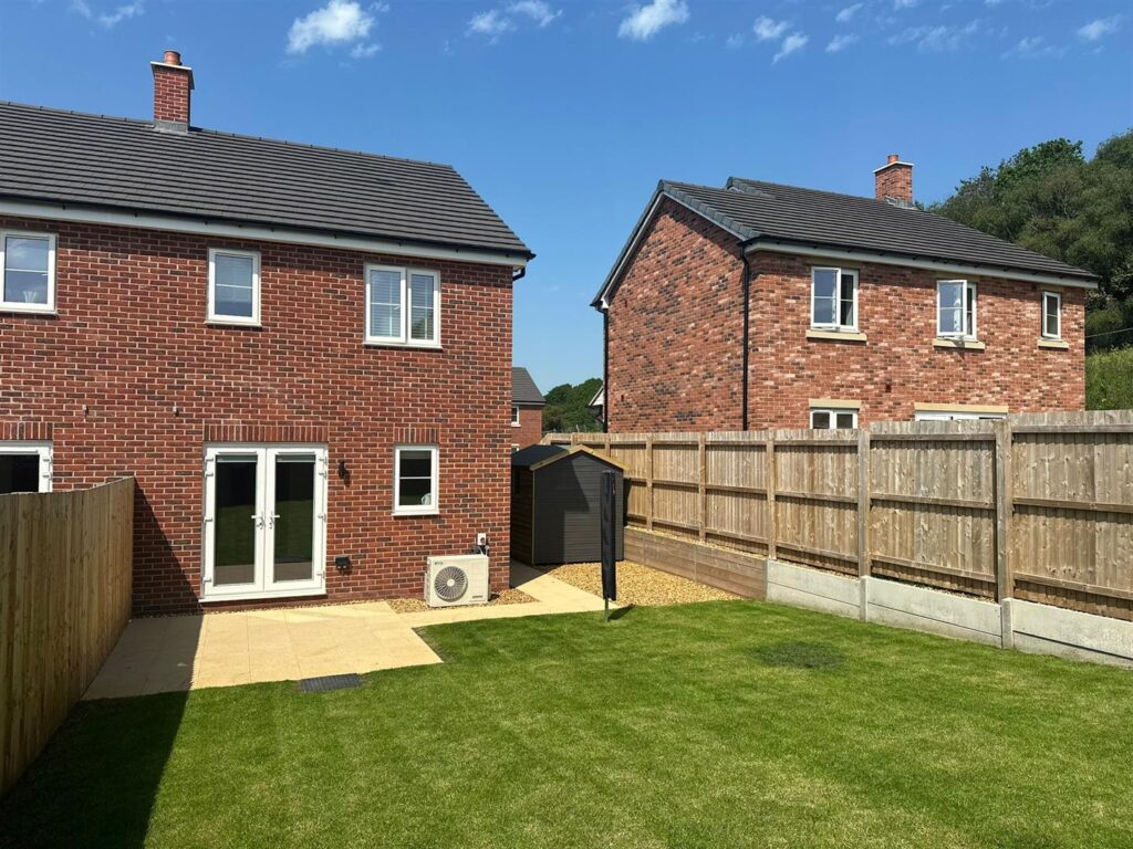 Rookery Close, Upper Tean, Staffordshire, ST10 4FS
