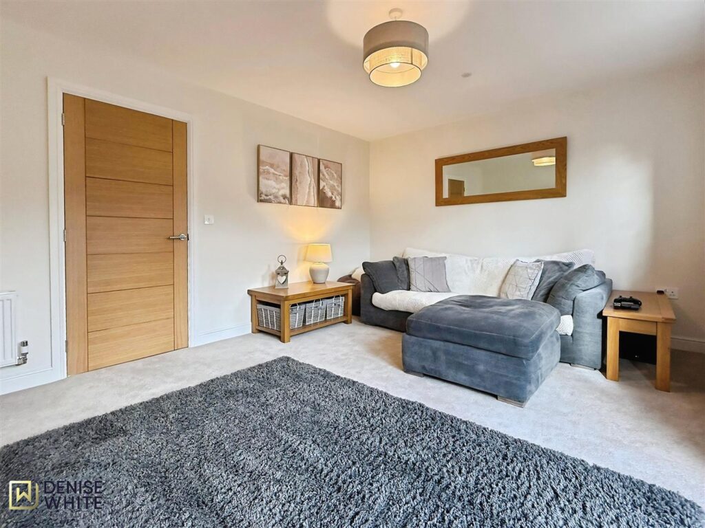 Rookery Close, Upper Tean, Staffordshire, ST10 4FS