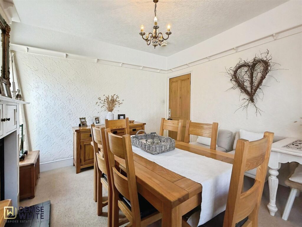 Orford Road, Endon, Staffordshire, ST9 9DX
