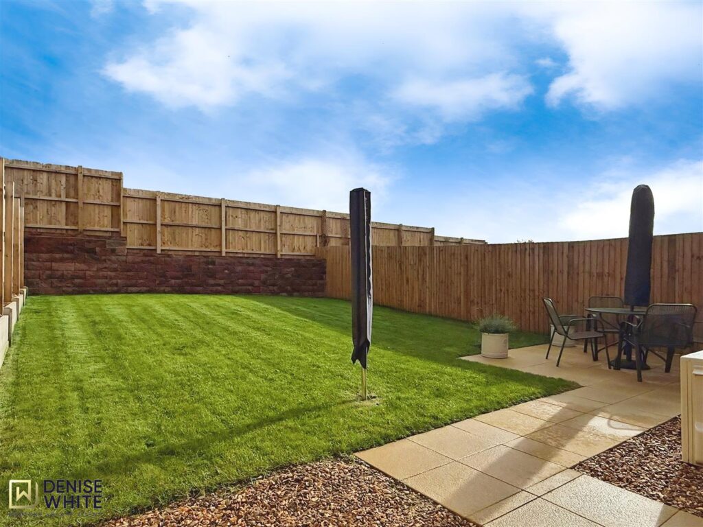 Rookery Close, Upper Tean, Staffordshire, ST10 4FS