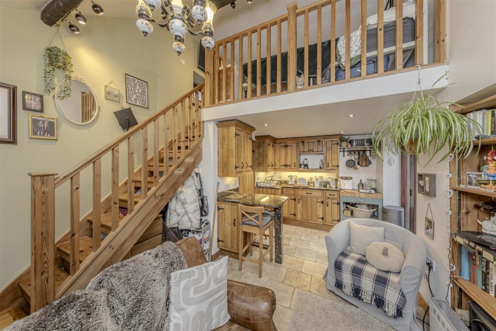 Butterton, Staffordshire, ST13 7SY