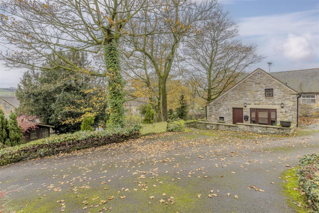 Butterton, Staffordshire, ST13 7SY