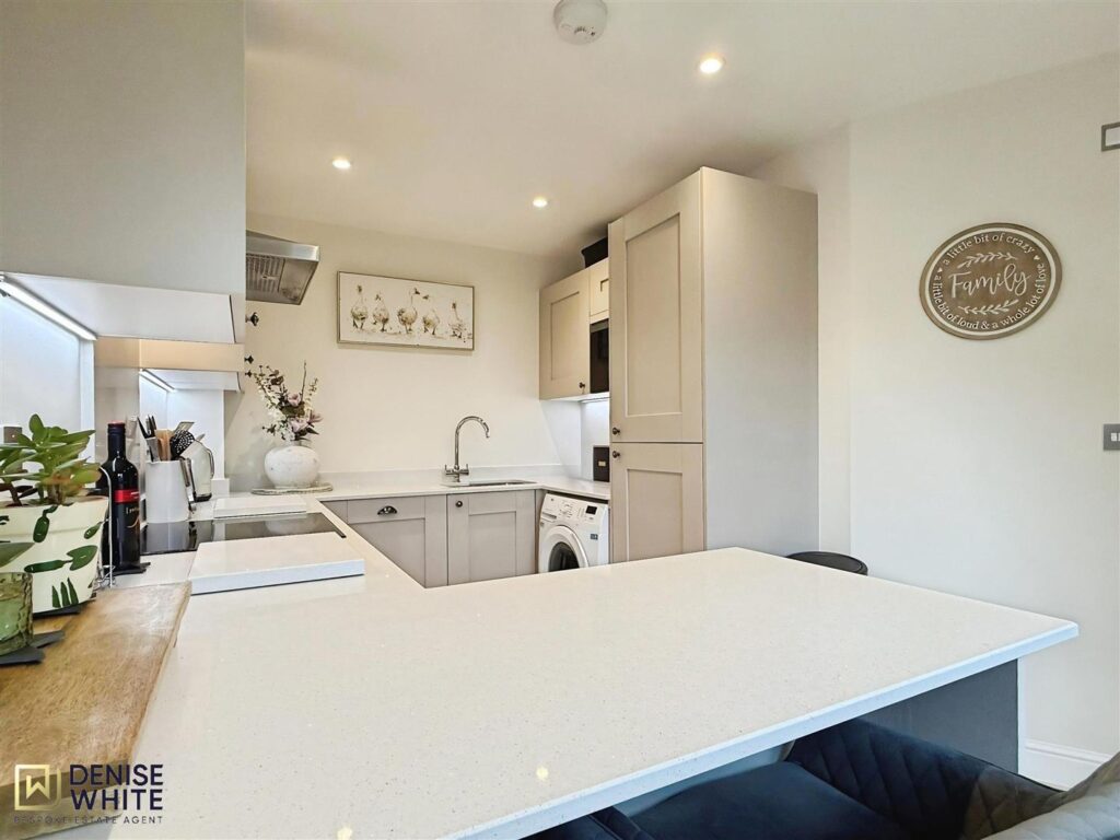Rookery Close, Upper Tean, Staffordshire, ST10 4FS