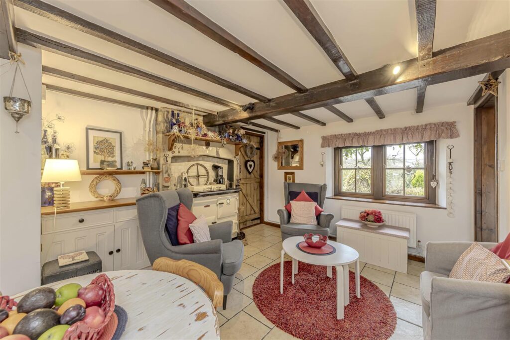 Butterton, Staffordshire, ST13 7SY