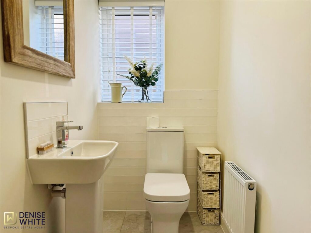 Rookery Close, Upper Tean, Staffordshire, ST10 4FS
