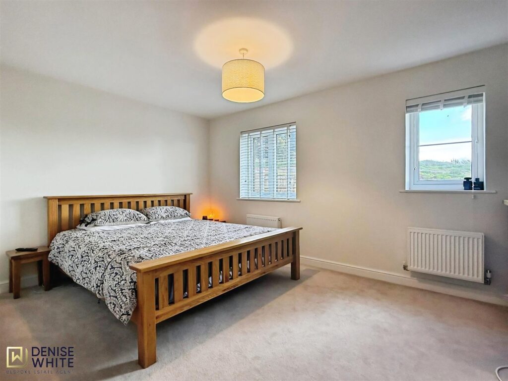 Rookery Close, Upper Tean, Staffordshire, ST10 4FS