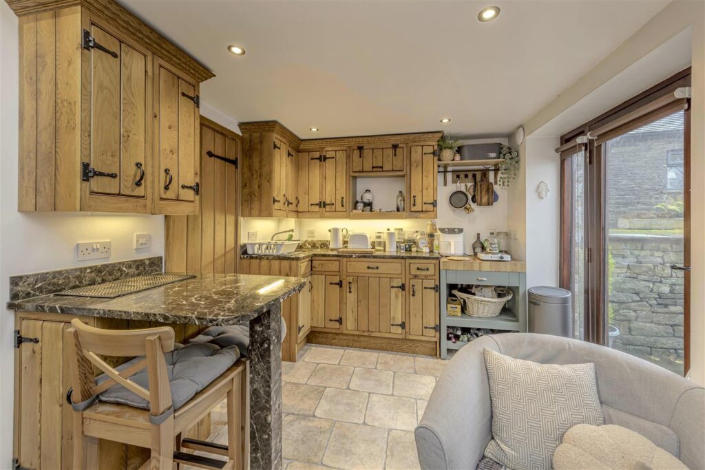 Butterton, Staffordshire, ST13 7SY