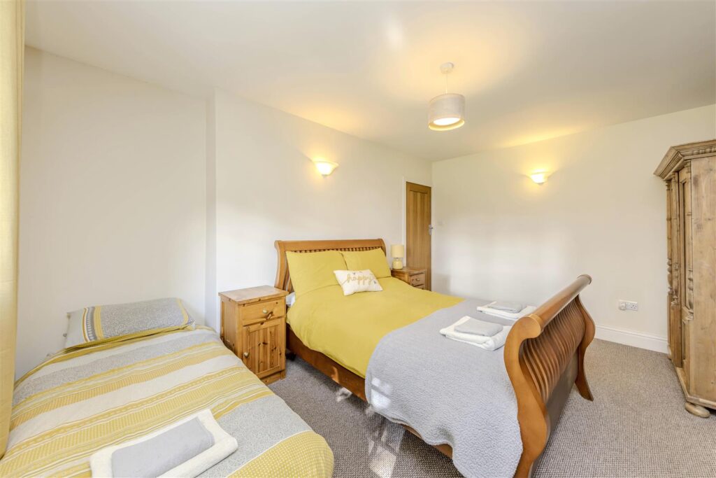 Brook House Drive, Buxton, Derbyshire, SK17 7HW