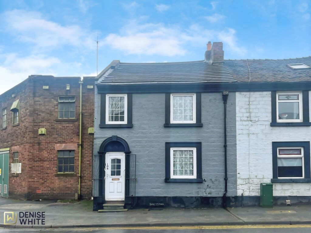Buxton Road, Leek, Staffordshire, ST13 6EE