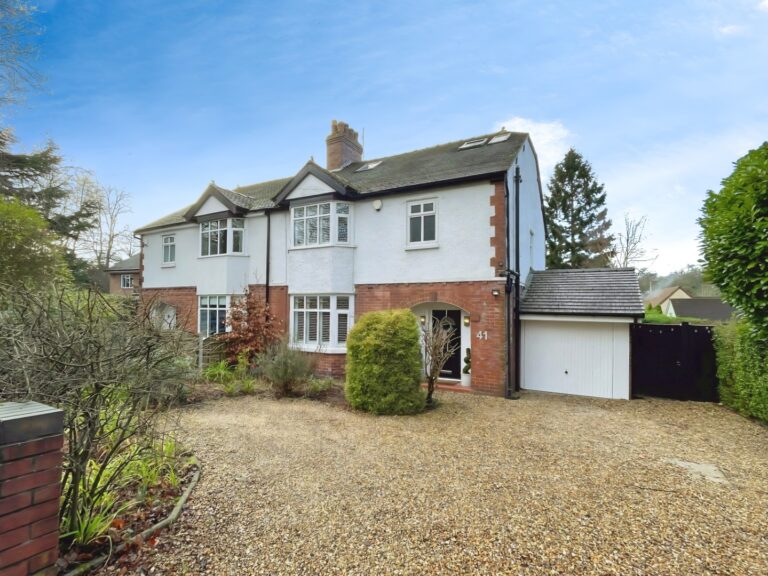 Sandy Lane, Newcastle, ST5 0LX