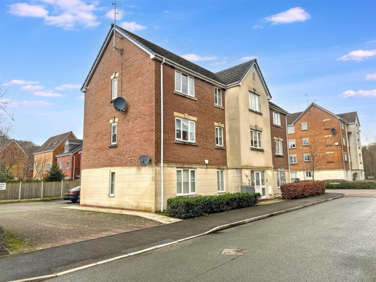 Wardle Gardens, Leekbrook, Staffordshire, ST13 7AR