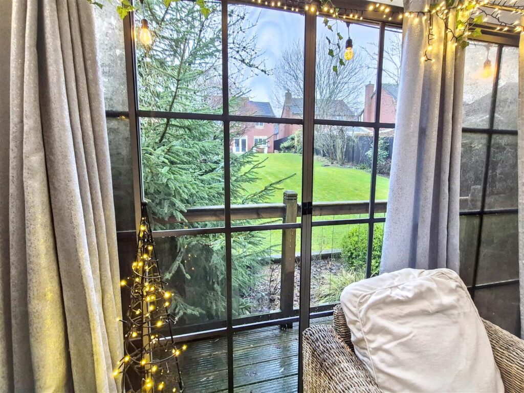 Cheddleton Park Avenue, Cheddleton, Staffordshire, ST13 7NS