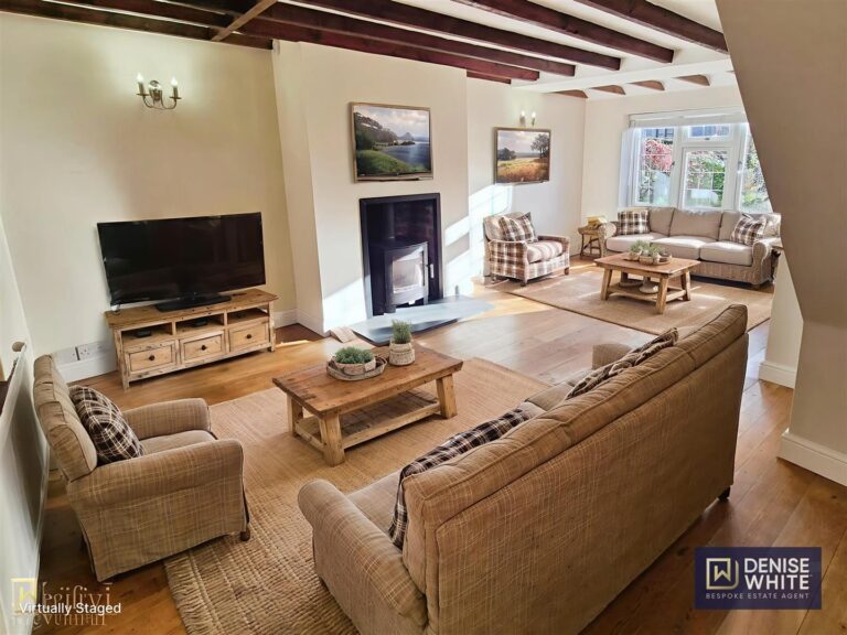Tompkin Lane, Stanley, Staffordshire, ST9 9LX