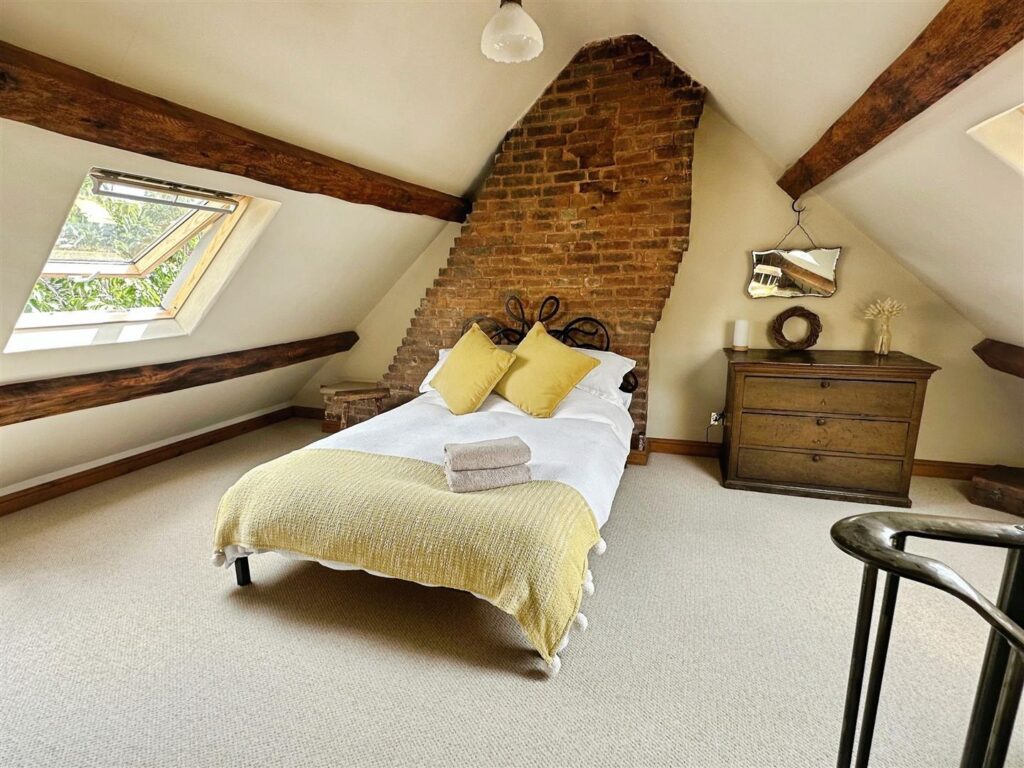 The Square, Oakamoor, Stoke-On-Trent, ST10 3AB