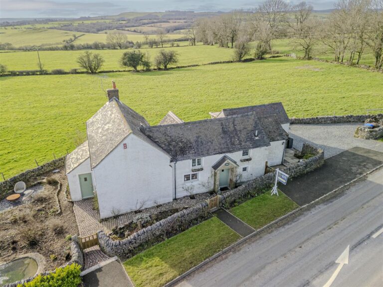Swinscoe, Near Ashbourne, DE6 2HS
