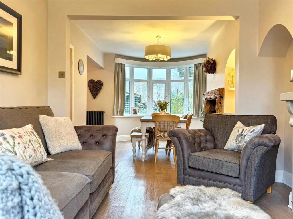 Eversley Avenue, Leek, Staffordshire, ST13 5HS