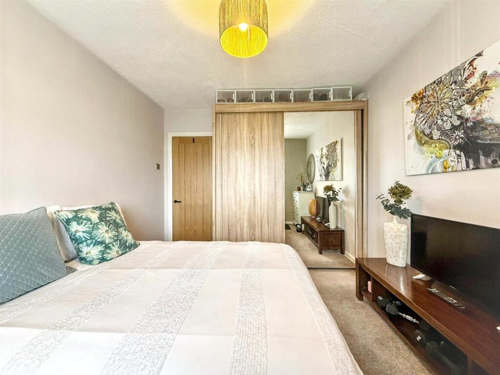 Gravelly Bank, Meir Heath, Stoke-On-Trent, ST3 7EG
