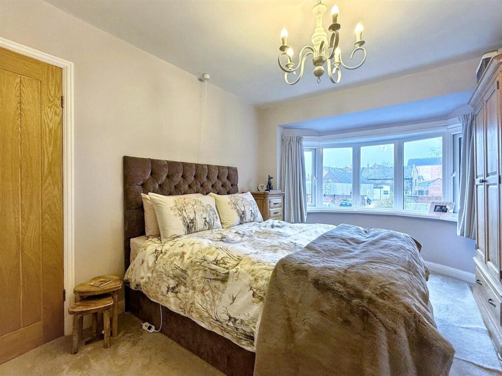 Eversley Avenue, Leek, Staffordshire, ST13 5HS
