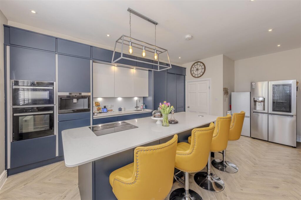 Light Oaks Estate, Oakamoor, Staffordshire, ST10 3AN