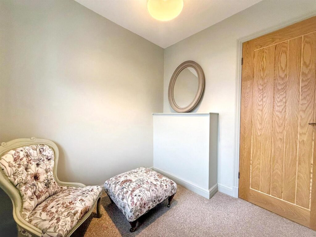 Eversley Avenue, Leek, Staffordshire, ST13 5HS